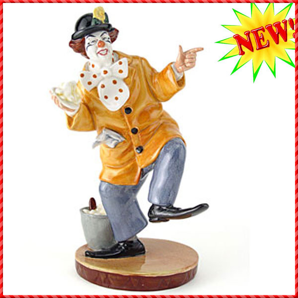 clown figurine-016